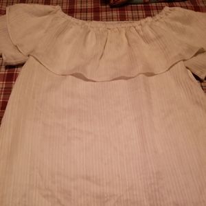 Shirt only worn once for a photo